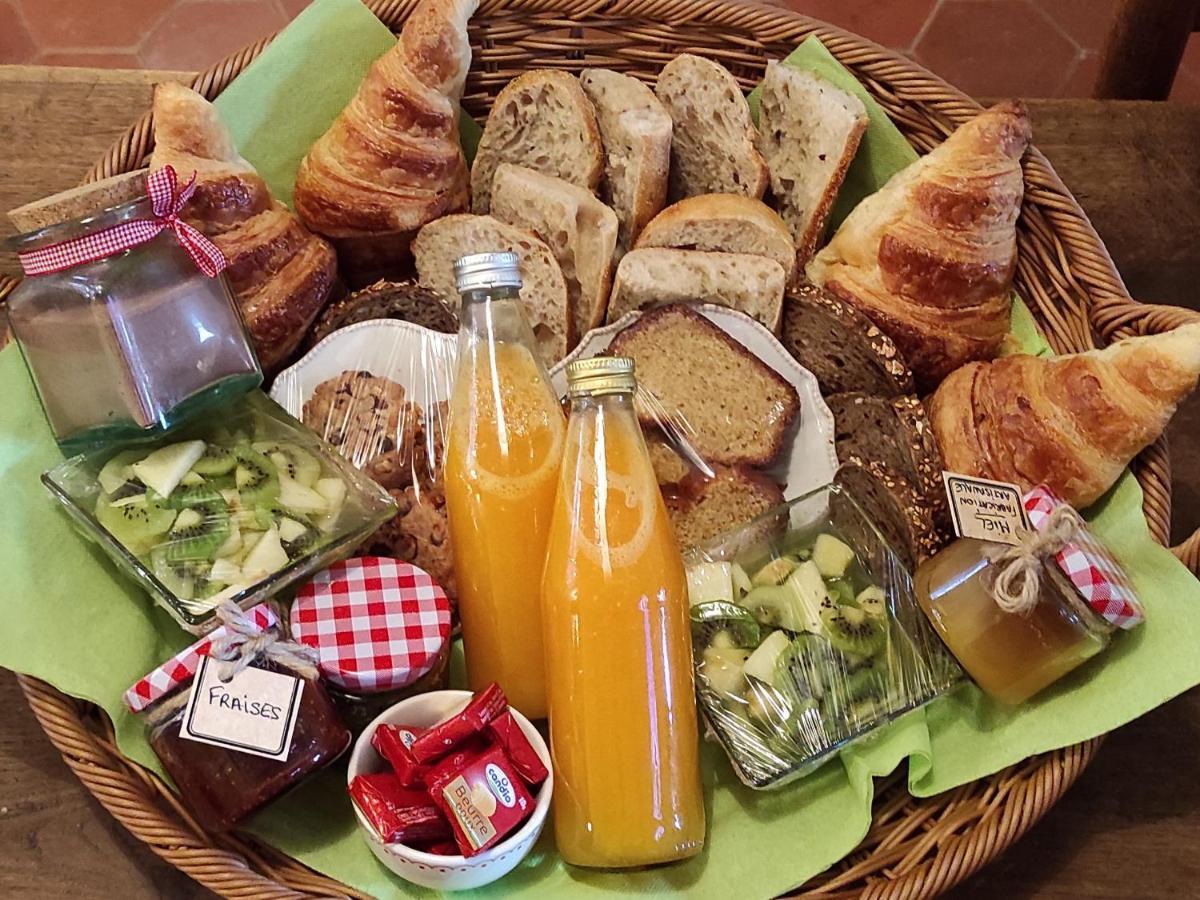 Gite De Charme Beaujoyeulx Molineuf Exterior foto